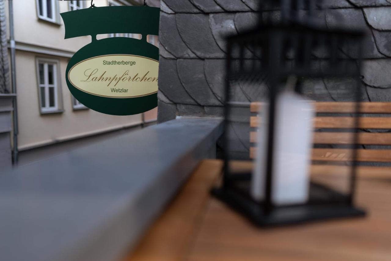 Boutique-Hotel Stadtherberge Wetzlar Bagian luar foto