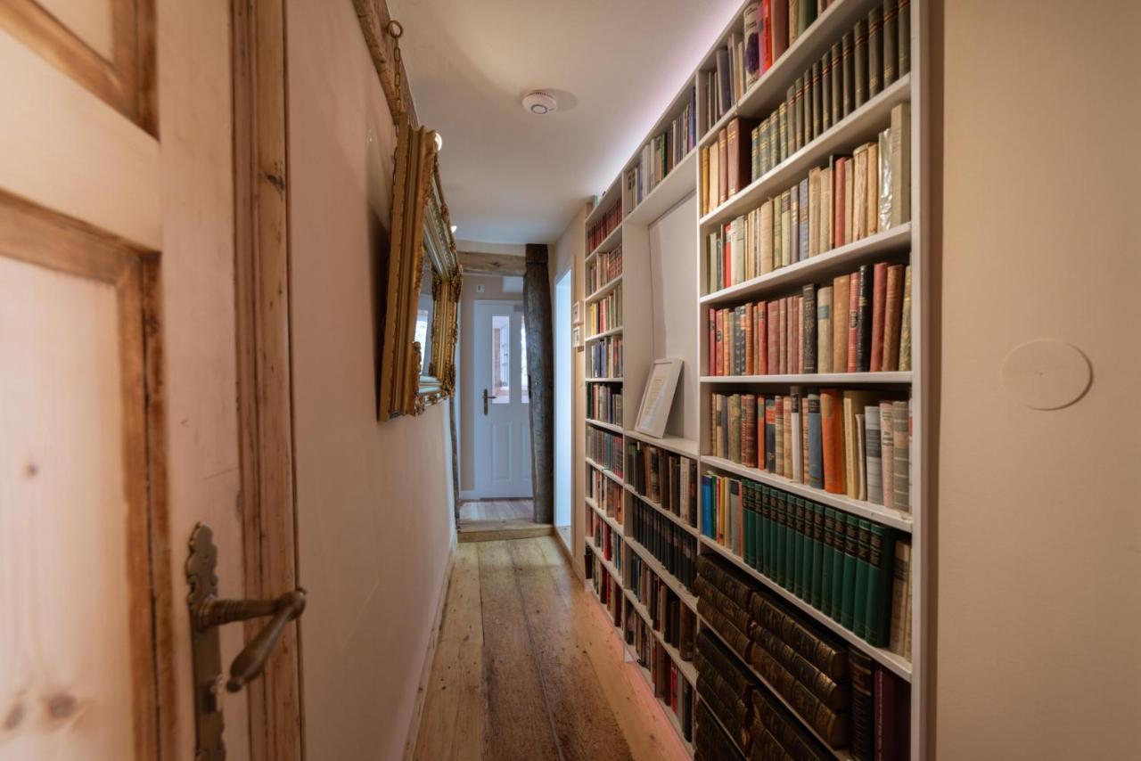 Boutique-Hotel Stadtherberge Wetzlar Bagian luar foto