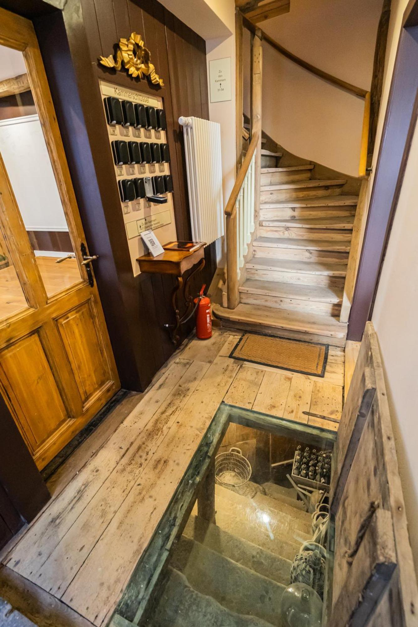 Boutique-Hotel Stadtherberge Wetzlar Bagian luar foto