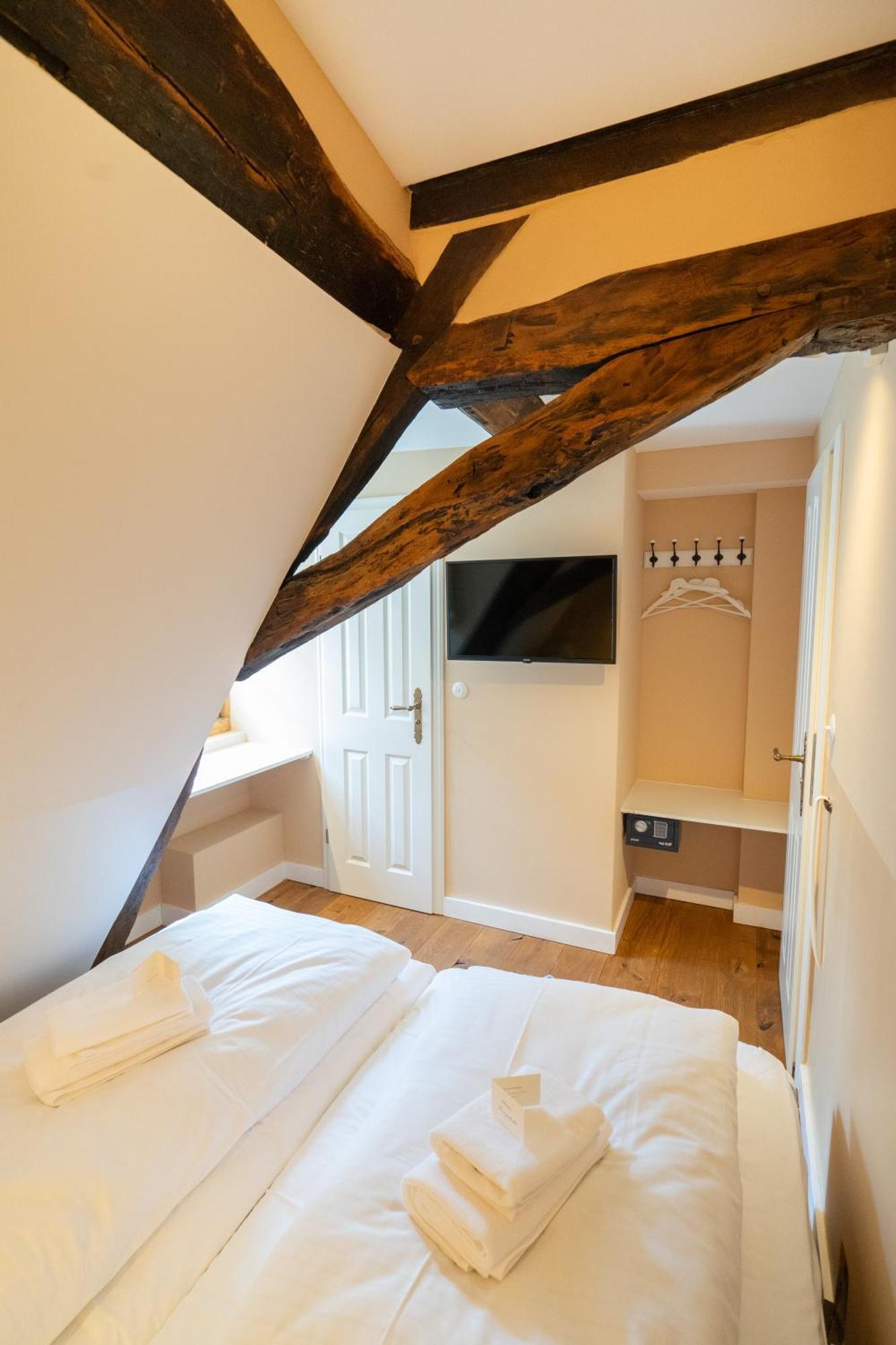 Boutique-Hotel Stadtherberge Wetzlar Bagian luar foto