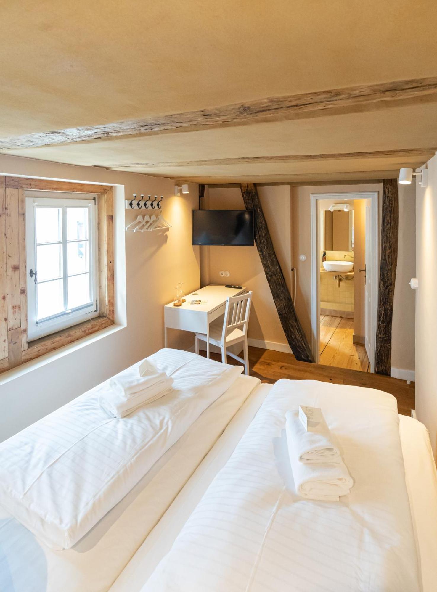 Boutique-Hotel Stadtherberge Wetzlar Bagian luar foto
