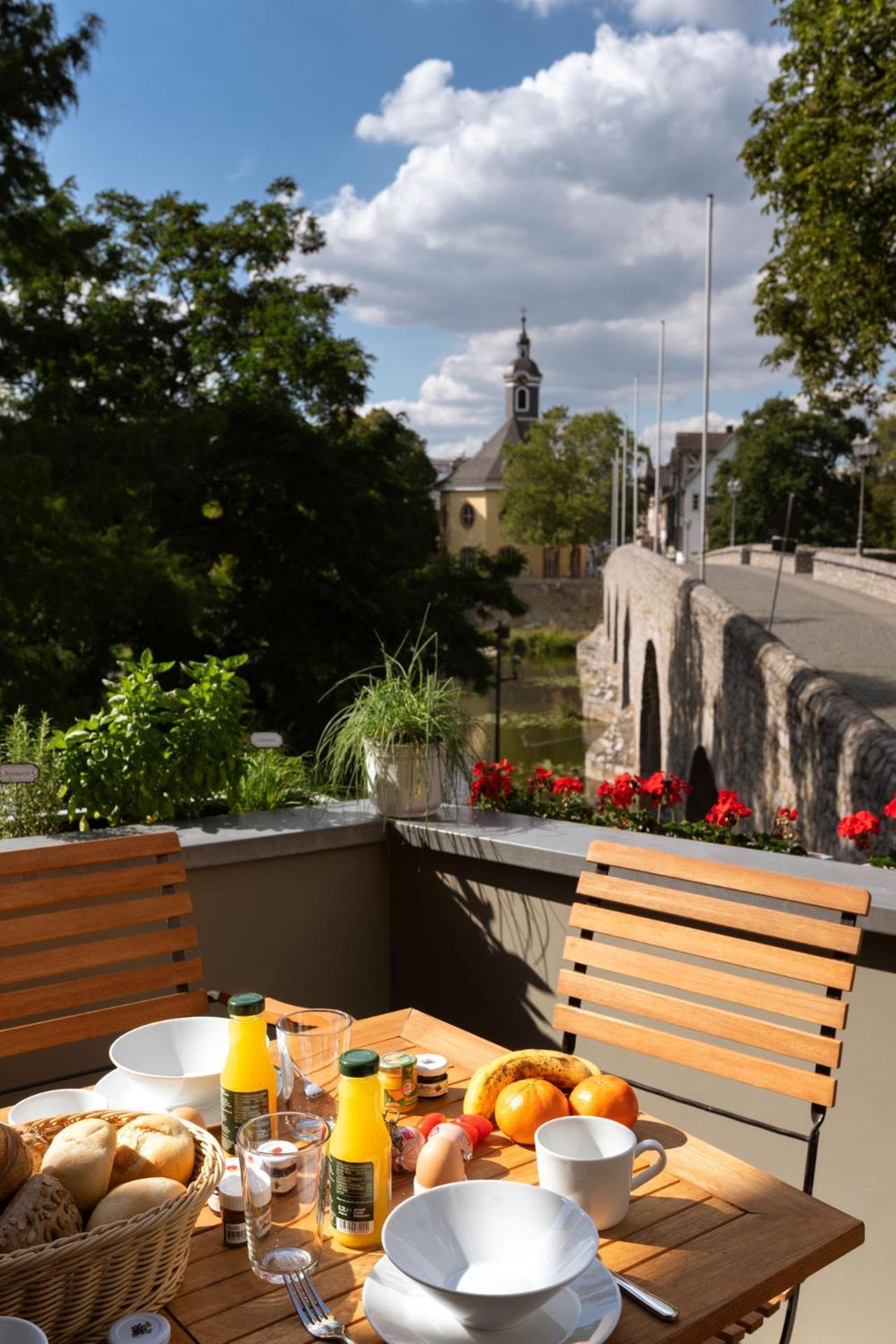 Boutique-Hotel Stadtherberge Wetzlar Bagian luar foto
